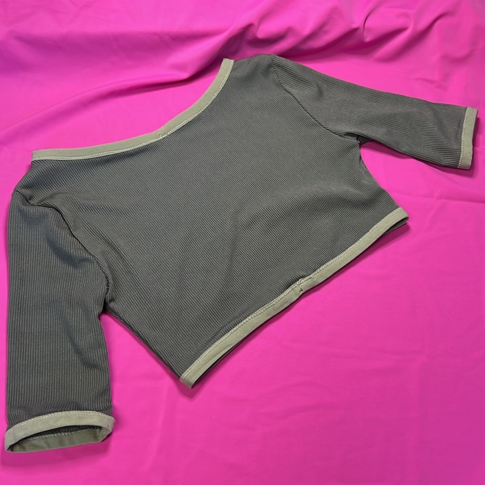 Stretchy Midriff Half-Sleeve Boat Neck Top XS NWOT
